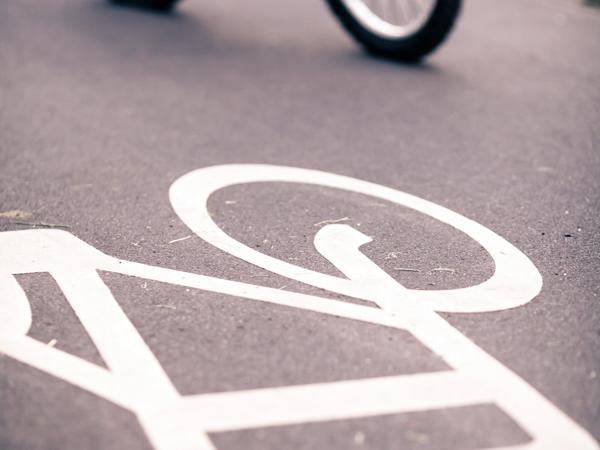 City bicycle commuting
