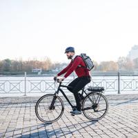 Discover how to select the perfect commuter bike to fit your lifestyle, distance, and terrain. This guide offers practical insights for cyclists of all levels.